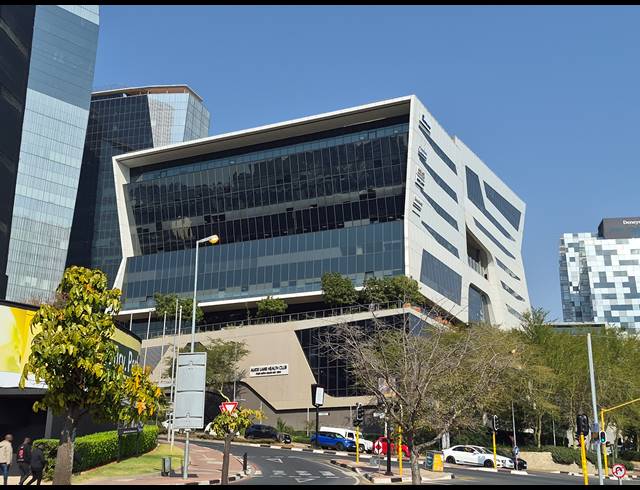 308M² OFFICE TO LET IN SANDTON CENTRAL